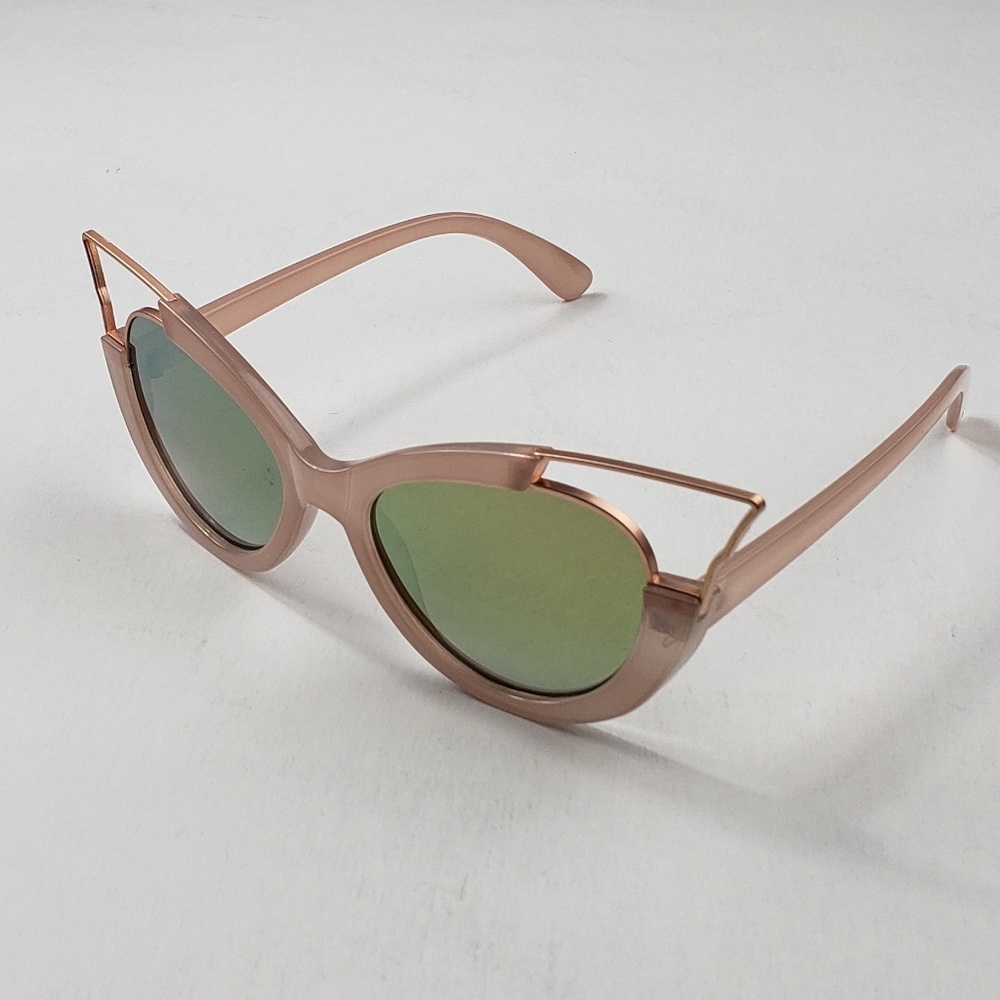 Cateye Mirrored Fashionista Sunglasses